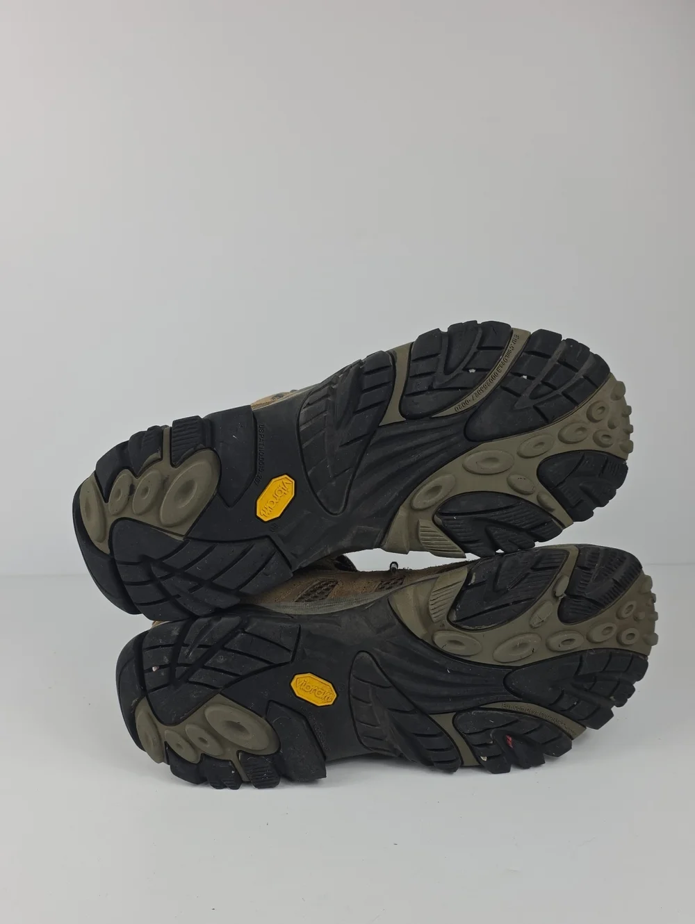 Merrell Moab 2 Mid Waterproof Men's Hiking Boots Size 10